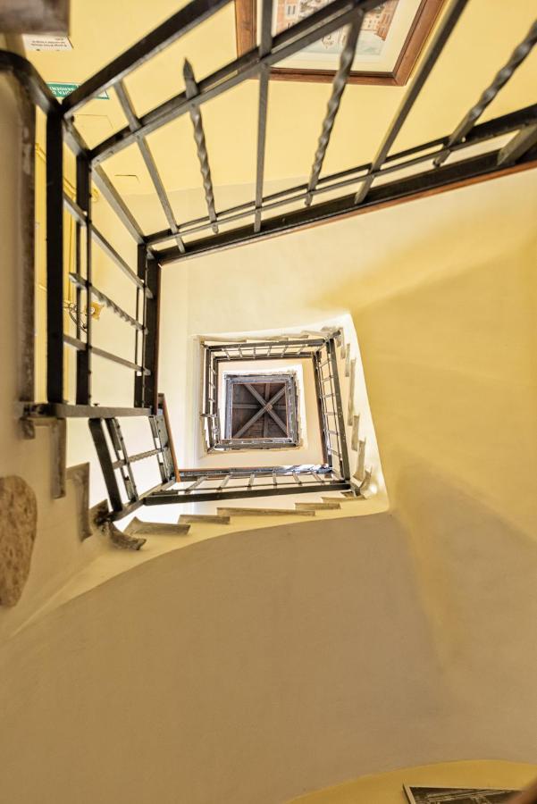 A Vinicius Et Mita Bed & Breakfast Rome Exterior photo